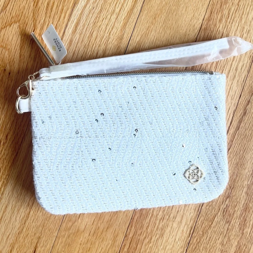 NWT Kendra Scott Tweed Pouch in Cream